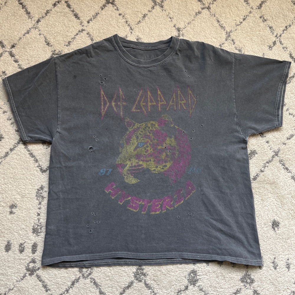 Def Leopard Hysteria Distressed Oversized Band Tee M/L